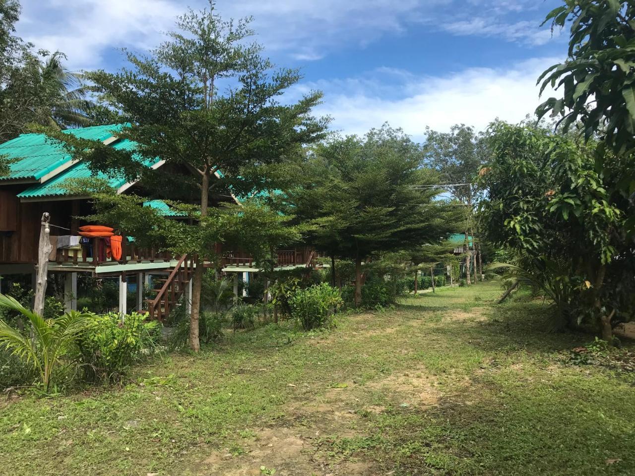 Rasta House,,Koh Phayam Hotel Екстериор снимка