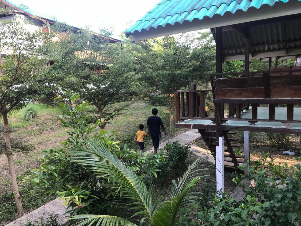 Rasta House,,Koh Phayam Hotel Екстериор снимка