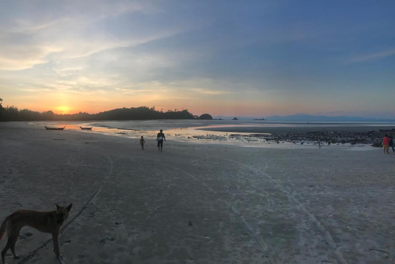 Rasta House,,Koh Phayam Hotel Екстериор снимка