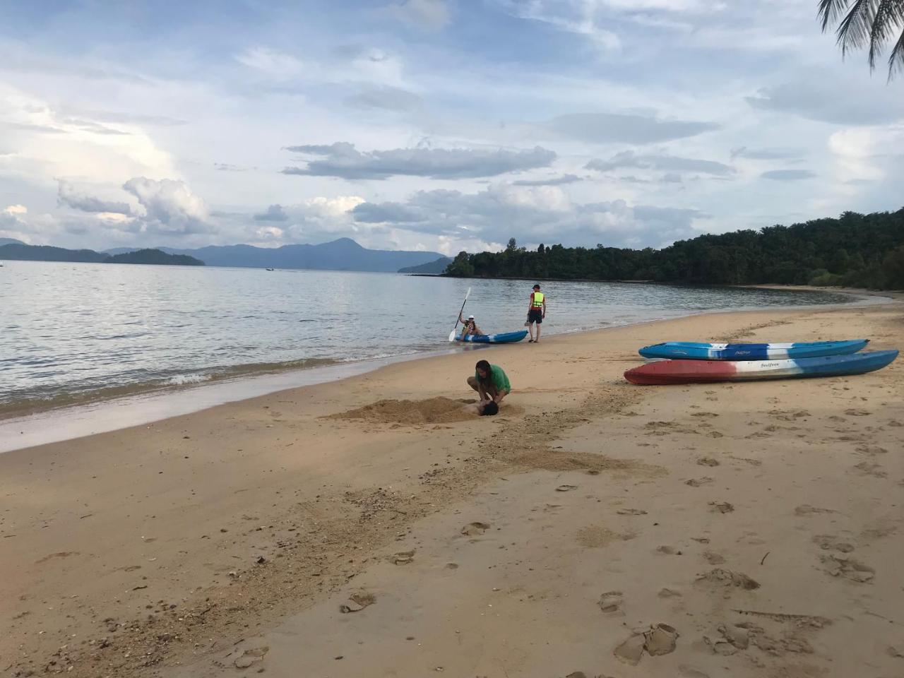Rasta House,,Koh Phayam Hotel Екстериор снимка